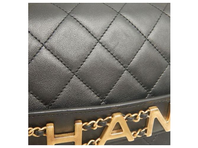 Chanel Black Medium Quilted Lambskin Logo Enchained Flap Nero - vista 10