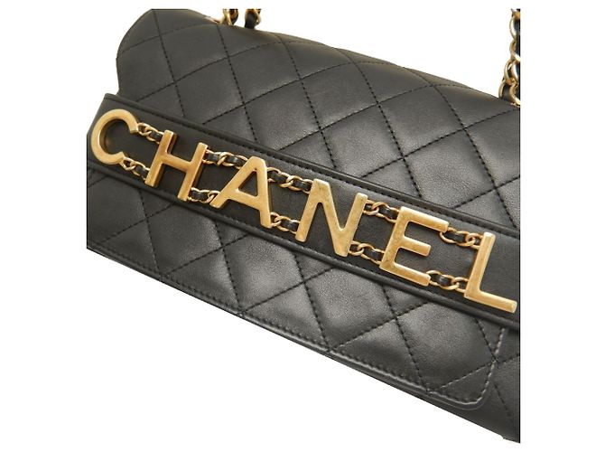Chanel Black Medium Quilted Lambskin Logo Enchained Flap Nero - vista 19