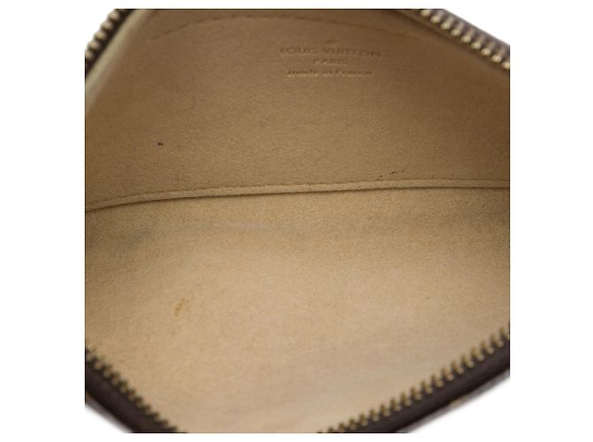 Louis Vuitton Pochette Milla MM Monogram Marrone - vista 4