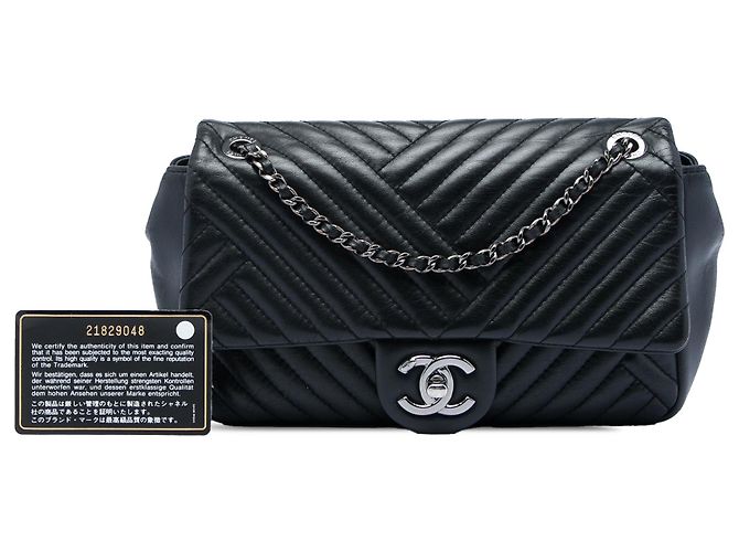 Chanel Black Small Lambskin CC Crossing Flap Nero - vista 6