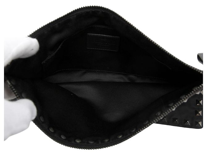 Pochette Valentino in nylon nero con Rockstud - vista 4