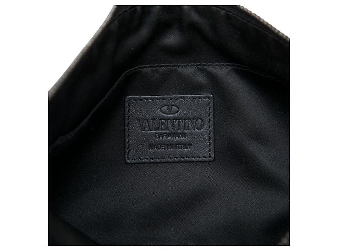 Pochette Valentino in nylon nero con Rockstud - vista 5