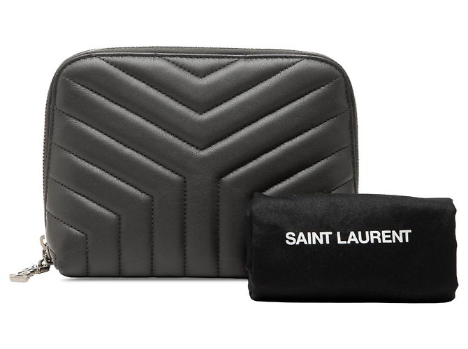 Beauty case Saint Laurent in pelle di agnello matelassé nera con monogramma Loulou - vista 7