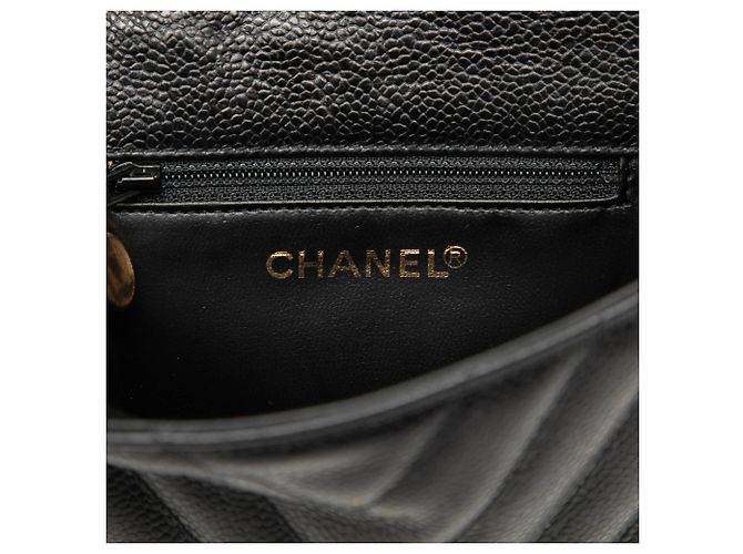 Bolsa de cintura Chanel Black CC Chevron Caviar Preto - vista 5