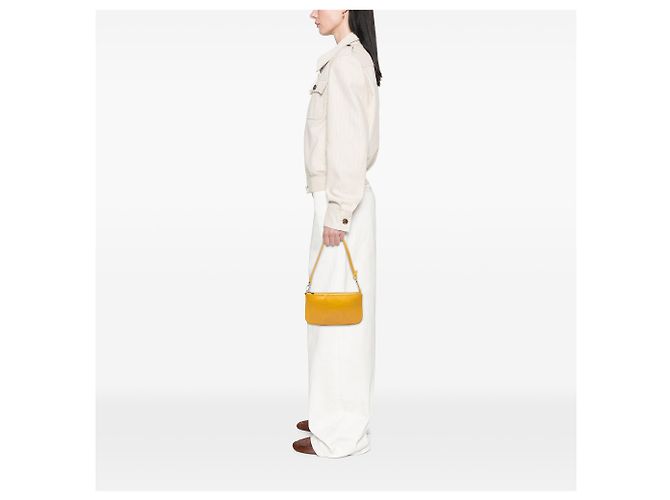 Louis Vuitton Pochette Accessoires in Epi giallo - vista 6