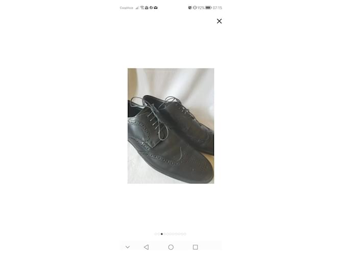 Louis Vuitton Scarpe Stringate Brogue in Pelle Nera Nero - vista 3