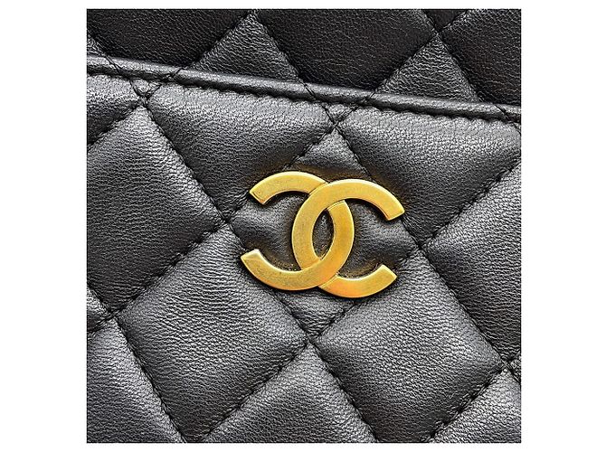 Borsa a tracolla Chanel Matelassé Chain Nero - vista 9