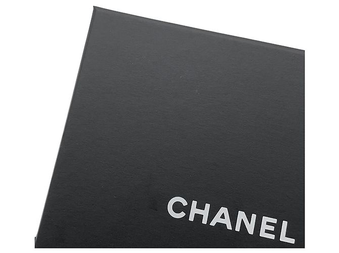 Chanel Brosche mit Coco-Logo Golden - Ansicht 10