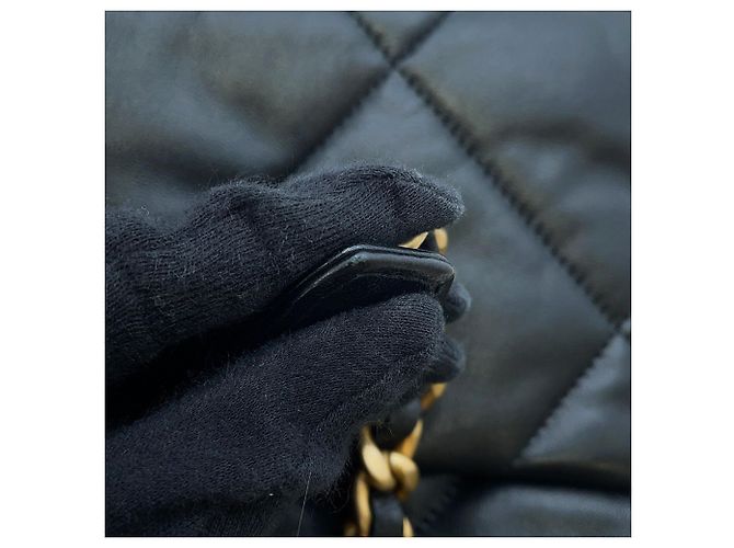 Borsa a tracolla Chanel 19 Flap in agnello Nero - vista 15