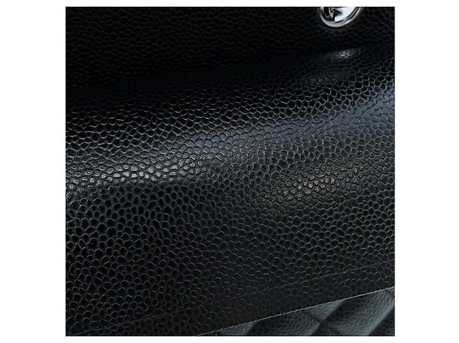 Borsa a tracolla con catena in pelle di vitello martellata nera Chanel Nero - vista 11
