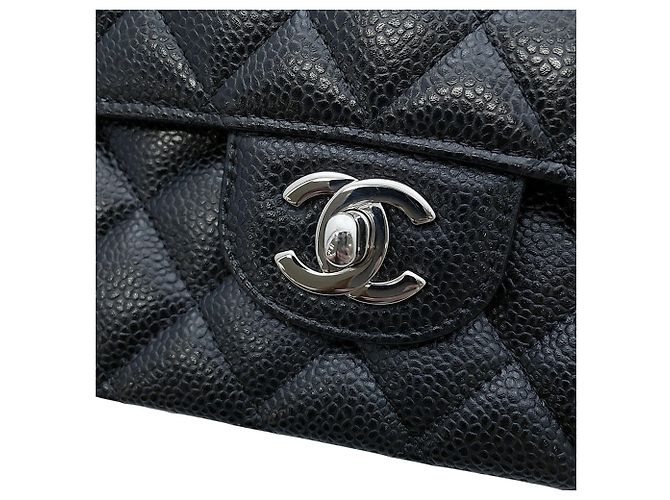 Borsa a tracolla con catena in pelle di vitello martellata nera Chanel Nero - vista 14