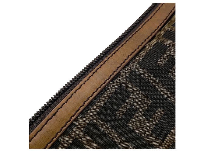 Zucca Borsa a tracolla Fendi in tela marrone - vista 7