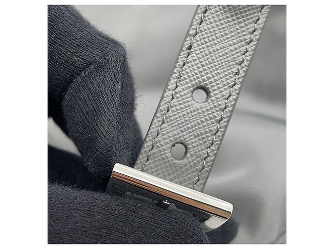 Piccola borsa Prada in nylon grigio e pelle Saffiano Marrone - vista 7