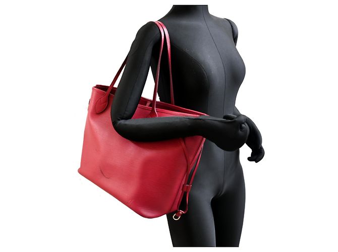 Sac cabas Louis Vuitton Neverfull MM Rouge - vue 9