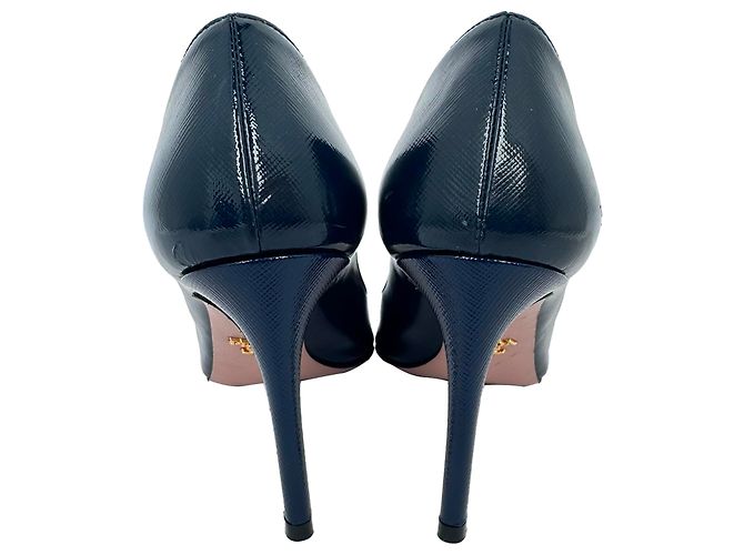Décolleté a punta Prada in vernice blu navy - vista 6