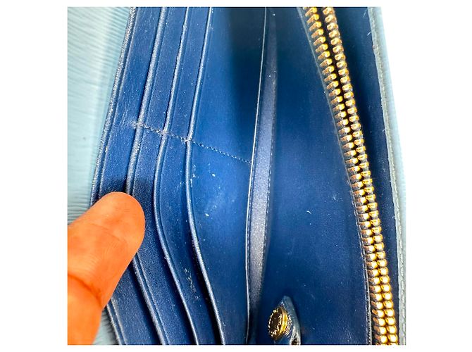 Prada Vitello Move Klappendokumentenmäppchen aus blauem Leder Hellblau - Ansicht 7