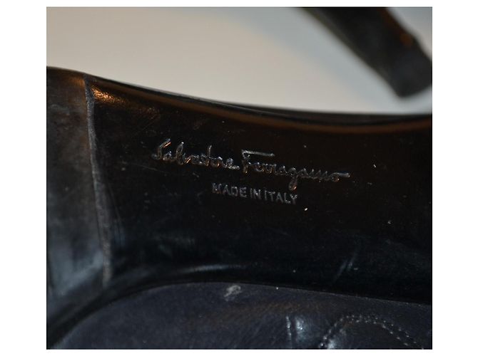 Salvatore Ferragamo Stivaletti in Pelle Nera Nero - vista 6