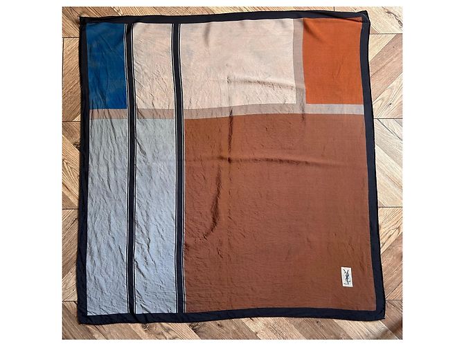 Carré in seta Yves Saint Laurent Motivo Geometrico Marrone Nero Blu Beige - vista 8