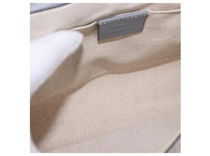 Pochete GUCCI GG Supreme em PVC Branco Prata 353435 Auth ka5268A - vista 11