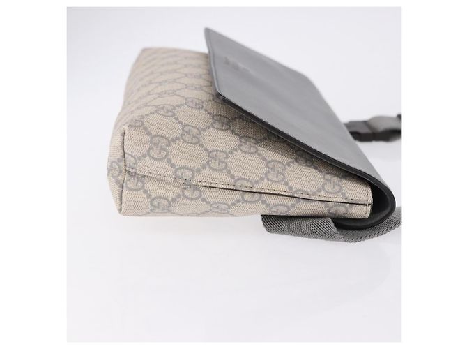 Pochete GUCCI GG Supreme em PVC Branco Prata 353435 Auth ka5268A - vista 3