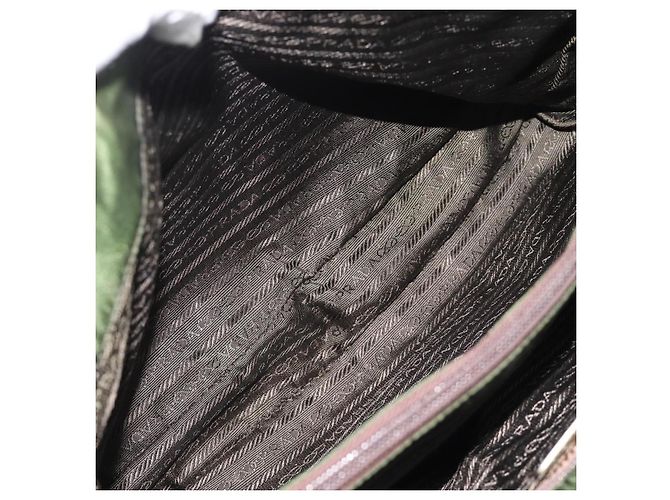 PRADA Nylon Tote Bag mit Kunststoffkette Grün Authentisch 192297 - Ansicht 25