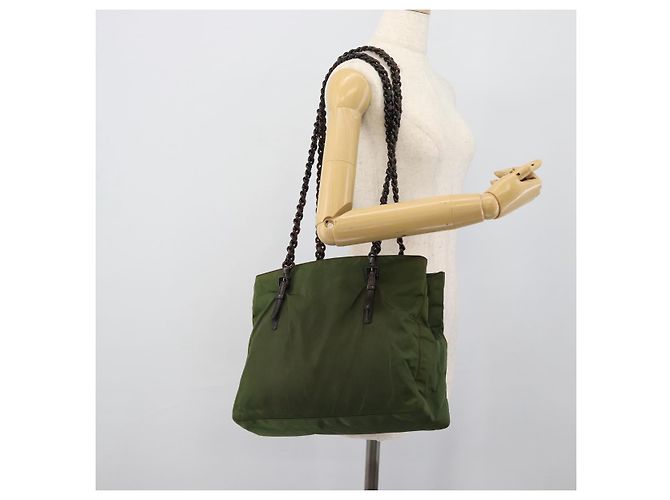PRADA Nylon Tote Bag mit Kunststoffkette Grün Authentisch 192297 - Ansicht 26