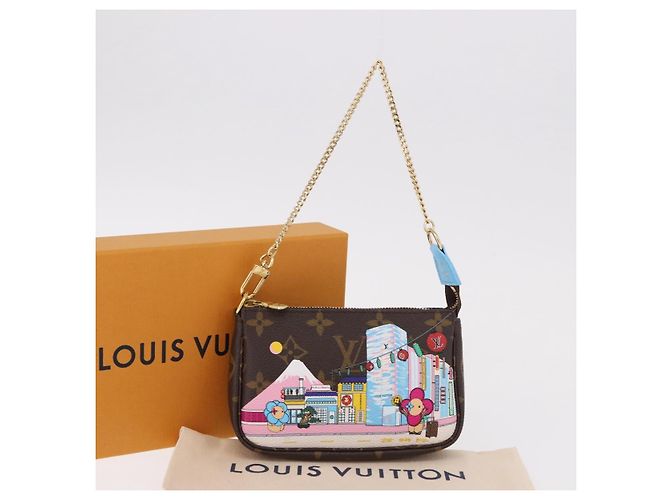 LOUIS VUITTON Vivienne Mini Pochette Accessoires Borsa M81637 Auth 191456SM Monogramma - vista 12