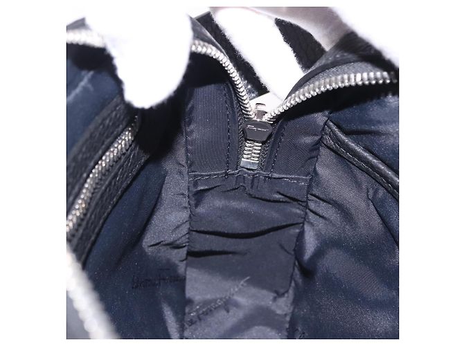 Marsupio Salvatore Ferragamo Gancini in pelle nero argento ka5295A - vista 20