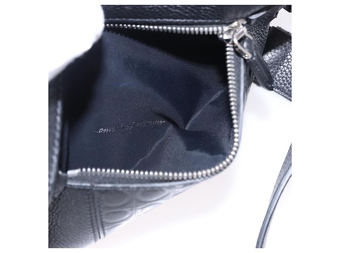 Marsupio Salvatore Ferragamo Gancini in pelle nero argento ka5295A - vista 24