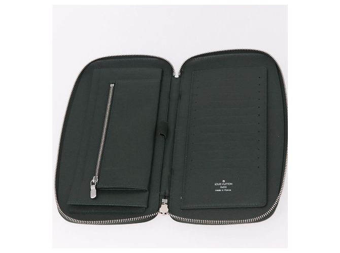 LOUIS VUITTON Organizer Taiga Atholl Travel Case Epicea M30654 LV Auth 191333A - vista 10