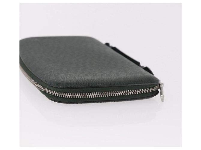 LOUIS VUITTON Organizer Taiga Atholl Travel Case Epicea M30654 LV Auth 191333A - vista 6