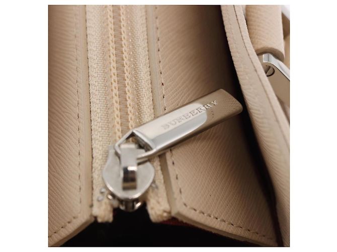 Borsa a mano BURBERRY in pelle beige argento Auth ka5220A - vista 10