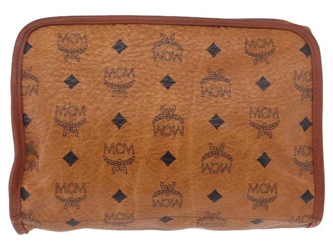 Clutch MCM Logogram Vicetos in pelle PVC Marrone Oro Auth gh2154 D'oro - vista 2