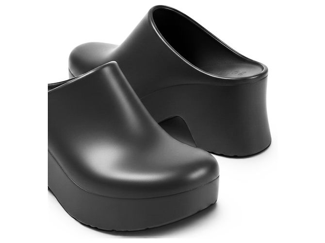 Zoccoli Loewe in gomma neri Nero - vista 11