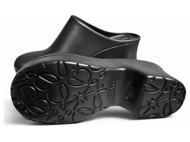 Zoccoli Loewe in gomma neri Nero - vista 17