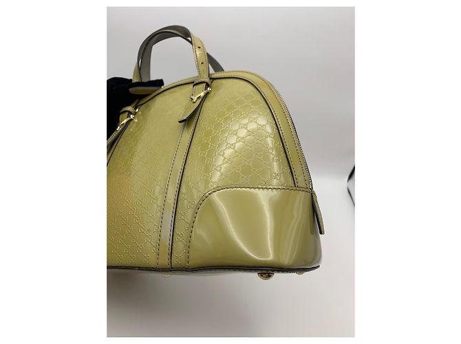 Gucci GG Monogramm Boston Dome-Tasche aus Lackleder - Ansicht 10