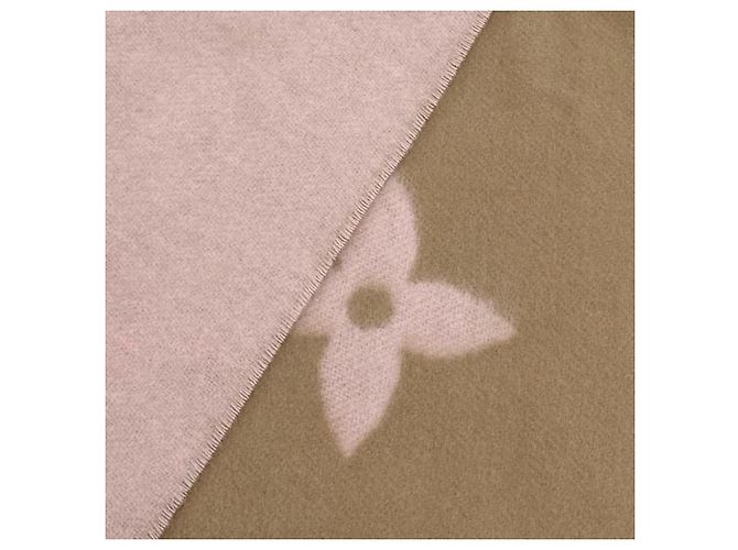 Stola in cashmere beige Louis Vuitton - vista 5