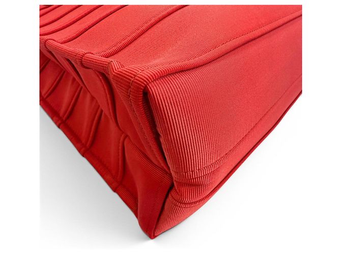 Sac cabas en cuir rouge Salvatore Ferragamo - vue 8