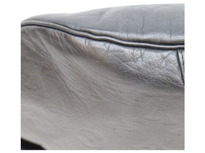 Marsupio Louis Vuitton Monogram Shadow Discovery PM Nero - vista 12