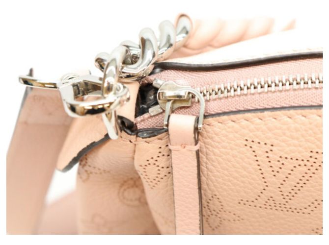 Borsa a tracolla Louis Vuitton Mahina Magnolia Babylon Chain BB Rosa - vista 10
