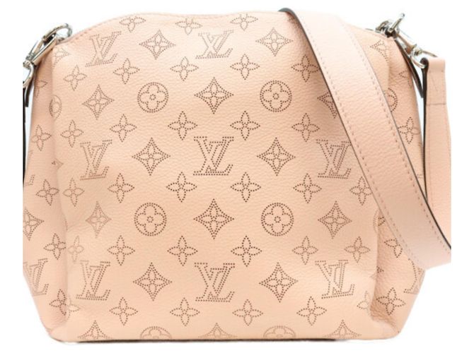 Borsa a tracolla Louis Vuitton Mahina Magnolia Babylon Chain BB Rosa - vista 3