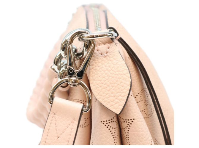 Borsa a tracolla Louis Vuitton Mahina Magnolia Babylon Chain BB Rosa - vista 6