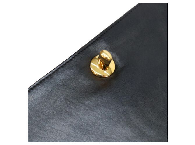 Borsa a Spalla Chanel Black Gold Hardware Turnlock Full Flap Mini Matelassé 19 Nero - vista 13