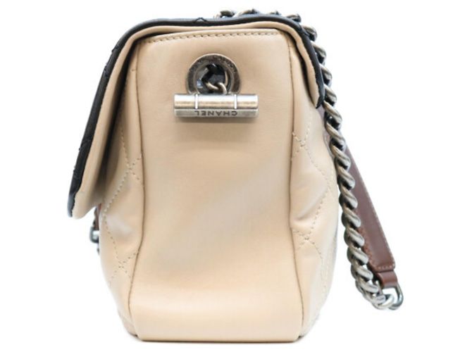 Borsa a tracolla Chanel in pelle di vitello nera e avorio Nero Crudo - vista 2