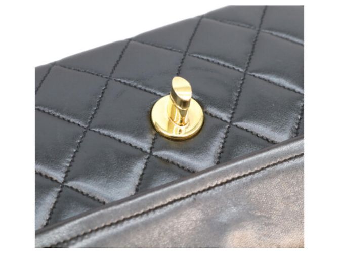 Timeless Borsa a Spalla Chanel Black Lambskin Double Flap Matelassé Nero - vista 15