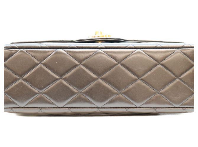 Timeless Borsa a Spalla Chanel Black Lambskin Double Flap Matelassé Nero - vista 5