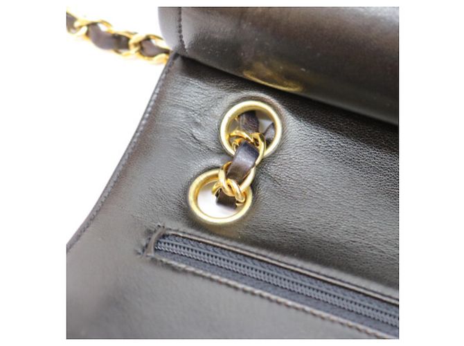CHANEL Borsa a tracolla in pelle di agnello trapuntata con doppia patta nera Nero - vista 15