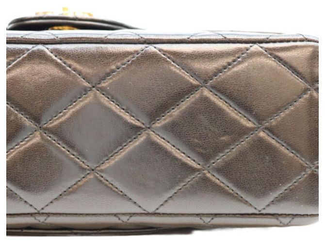 CHANEL Borsa a tracolla in pelle di agnello trapuntata con doppia patta nera Nero - vista 6