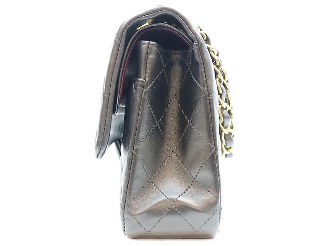 Timeless Borsa a tracolla Chanel A01112 in agnello matelassé Nero - vista 2