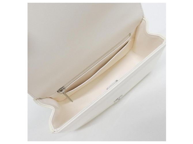 Borsa a tracolla bianca Chanel AS4388 Bianco - vista 7